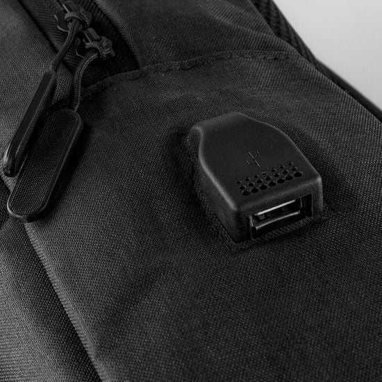 Mochila de RPET con Puerto USB - Clewi
